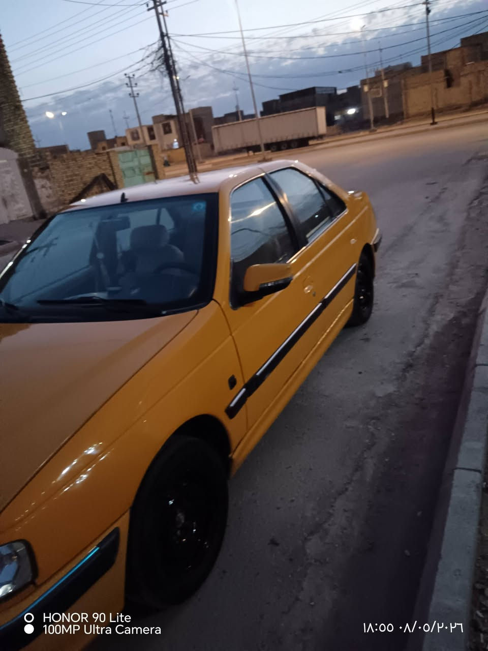 سلام عليكم بيجو بارس ١٨البيع البيع السعر 55ورقه بيه تبديل بنيد وباب خلفي جهت المن رقم موبايل ***********

