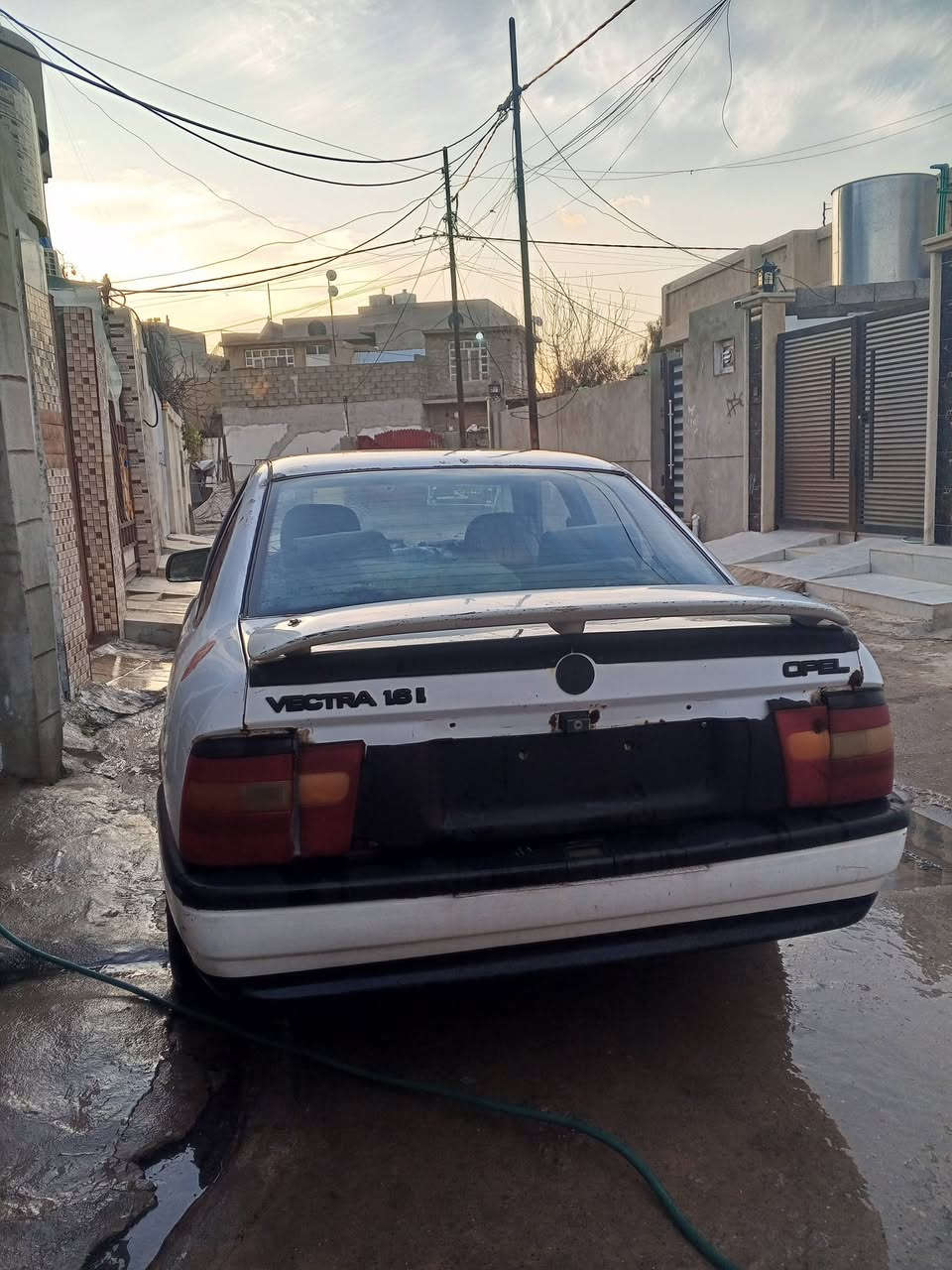 السلام عليكم فكترا موديل 92 وكاله من الوكيل بيها قسام شرعي مكينه وكير شرط رقم اخضر مشرحه يعني ما مكصوصه السعر 17 
‏‪***********‬‏ اسيا 
‏‪***********‬‏ كورك
