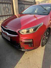 فورتي للبيع ١٩ حادثه جاملغ امامي فقط بدون لا لغد ولا شاصي سونار موجود ...