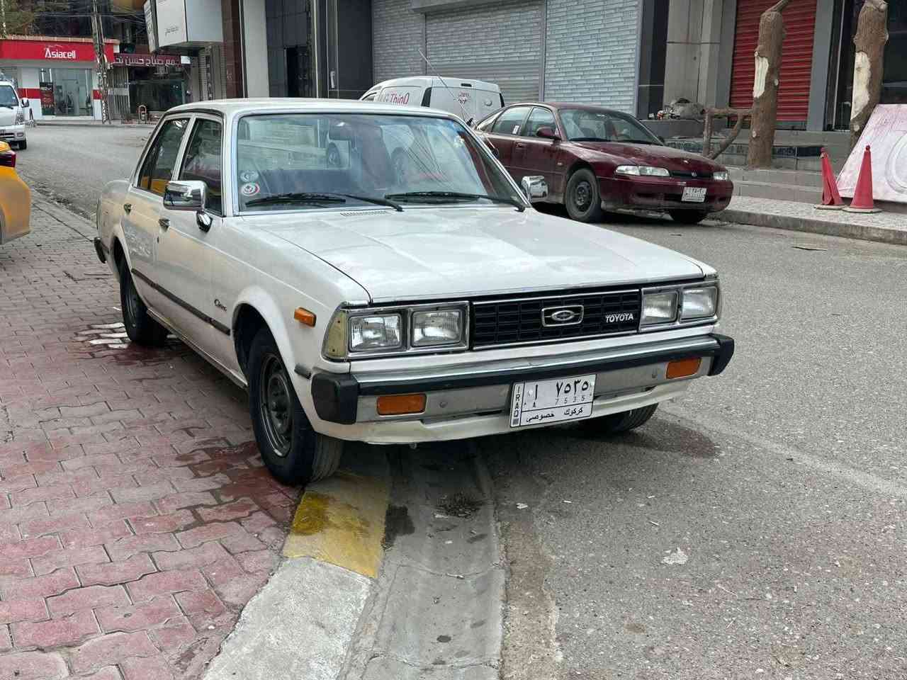 بسم الله الرحمن الرحيم السلام عليكم   للبيع كرونا ابيض لون موديل ١٩٨٠ صبغ عام بشرط محرك وكير واكسل بلادي شرط تبريد وتدفه معمري كامل صدر بدون عيب كهربائياتها كامل بدون نواقص سنويه مشروع وطني لغاية ٢٠٢٩ وبي دفتر بنزين شرط تحويل والوكاله سعر السياره ٤٥ ورقه وبي مجال رقم موبايل *********** او *********** مكان كركوك كركوك, العراق
