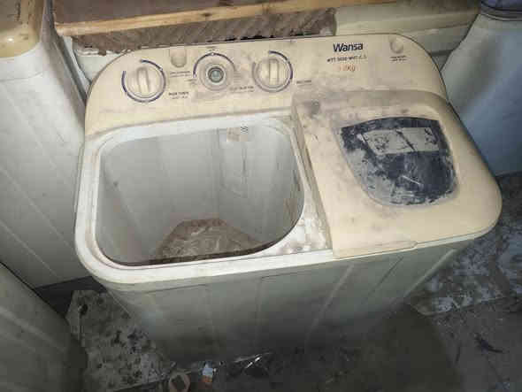 // تصفية المحل //
أغلفة غسالات نضيفات مابيهن كسرر بس بيهن ترااب .
حجم كبير وحجم وسط وصغير عوزهن بس مواطير .
الأسعار موجودة بل صور ..
مكاني الرميثه مقابيل بيت المحافظ 
*********** واتساب 
((  غراض مستعمله للبيع خل يراسلني ويدزلي الصوره والسعر يكون مناسب ))
