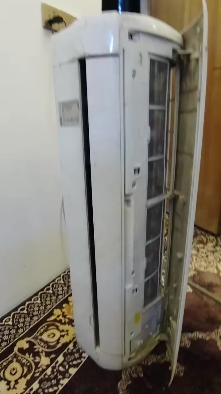 قطعه خارجيه للبيع شغاله بيهى ضرر بل بوري فقط تنلحم سعر مناسب
***********
بغداد
