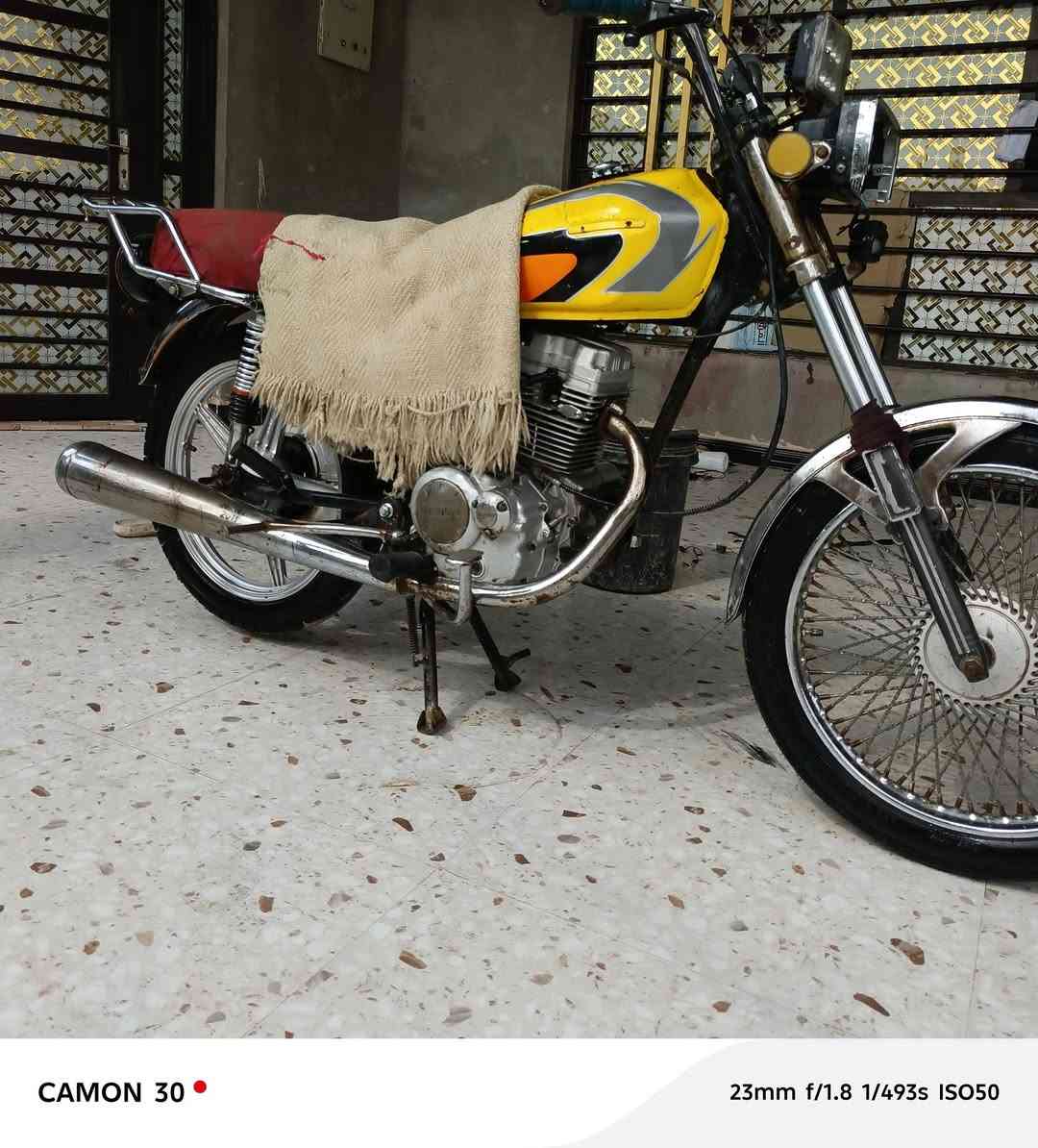 اربعه كير للبيع محرك ستوته دراجه نضيفه تخم تاير كهربائيات ***********
