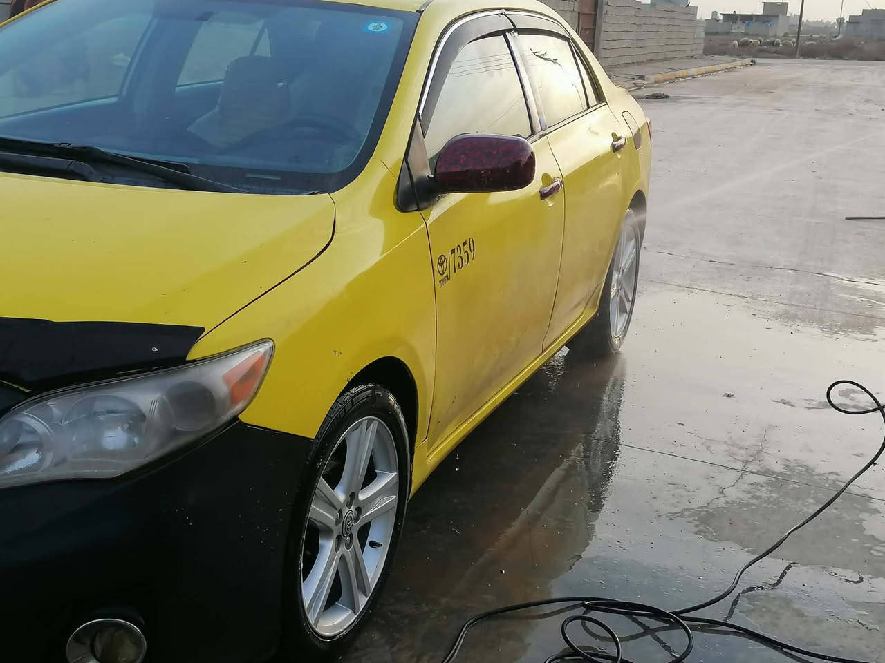 كورلا 10 بيها لغد السعر100 وبيها مجال للطيبين الاستفسار على_رقم_***********
