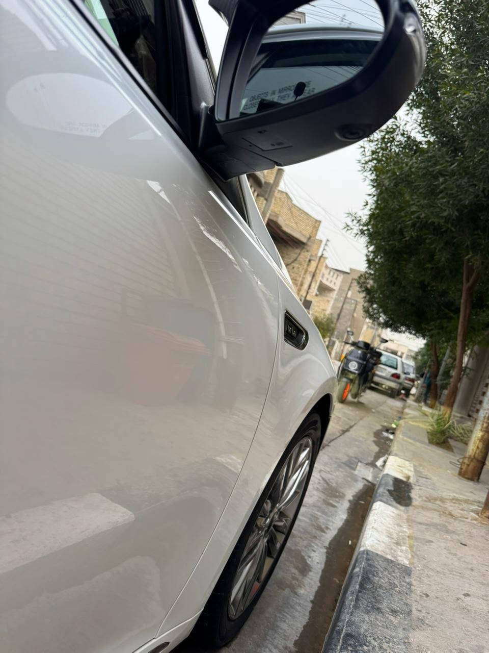 السلام عليكم
للبيع KiA OPTIMA SXL 2019 أعلى فئة VIP السيارة حادثها الجاملغ الامامي فقط والجاملغ موجود بدون دواخل ولغود شواصي كفالة عامة بدون ارباك ماشية58 ميل السيارة جديدة وحلوة كلش ونظيفة وميحتاجلها صرف كير و محرك وتبريد كفالة محرك 2000 تيربو ومنزل صور السونار
مواصفات
بنراما
بصمة
جنطة ذكية
مري شفط
مري قلاب مع البك
رادار امامي
توقف ذاتي
قيادة الية
تحديد مسار
اربع كامرات 360 درجة
نقطة عمياء
حساسات خلفية
اربعة انظمة قيادة
Comfort-Eco-sport-smart
لدات بدشبول والابواب بلادي متغير
كشنات جلد تدفئة تبريد وخلفي تدفئةكشنات كهرباء الامامي
دركة Dتدفئة ستيرن
سماعات هارمن كاردن 12 سماعة
تبريد قطعتين
بردات خلفي بلادي
لمعرفة السعر اتصل وتدلل
بغداد حي الجهاد ***********
