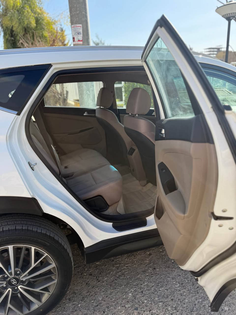 ‎توسان کوری ٢٠٢٠ کفالە من صبغ 189$‎ أربيل, العراق


**إذا كنت صاحب هذا الإعلان وتريد حذفه لأي سبب، رجاءا أرسل رسالة إلى الدعم الفني**