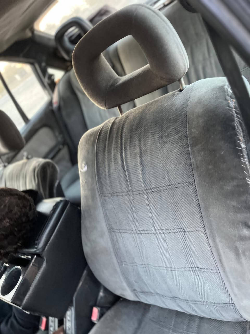 السلام عليكم اوبل للبيع رقم ديالى الجديد السعر 12 متوازي على البيع ***********
