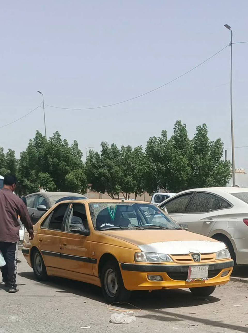 سلام عليكم 
( ما عجبك السعر اعبره كلشي اكو بسوك ) 
بيجو بارص 15 للبيع رقم بغداد سنويه نكليزي سنويه ل 28 مداور ثاني يوم بدي كفاله بس جاملغ خلفي وره السايق بي صبغ مكينه بيه بدايه بخار فقط كير فرنسي بجيس تخم تاير حداديه جدد باتري جديد تبريد كامل عوزه بس غاز كهربائيات كله شغال علبلاد مابيه واير جطل شواصي كفاله لايت شمسي نهار سعر 40 وبيه مجال بسيط مكاني دوانيه شاميه *********** بيع او مراوس 🤍
