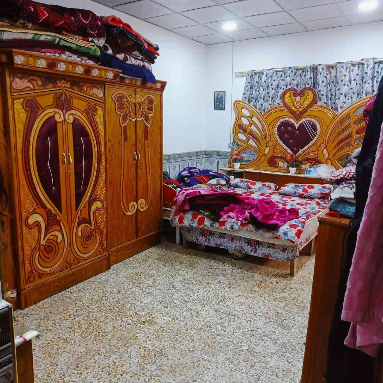 متوفر بيت رهن سراميك وسقوف ثانوية والبيت نظيف من جوه بسعر 15 المكان السهلة شارع معمل الدبس السهيلية الثانية للاستفسار واتساب ***********
