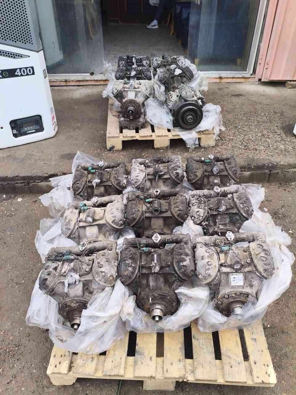 تم بعون الله تعالى وصول كومبريسر باص شفت رفيع بموديلات تبدأ من:
(2017....) 
(X430)
وبأنسب الاسعار 🌷🌷
Alaa Al-Asal /***********
Mohammed Assal /***********
علي عقيل /***********
