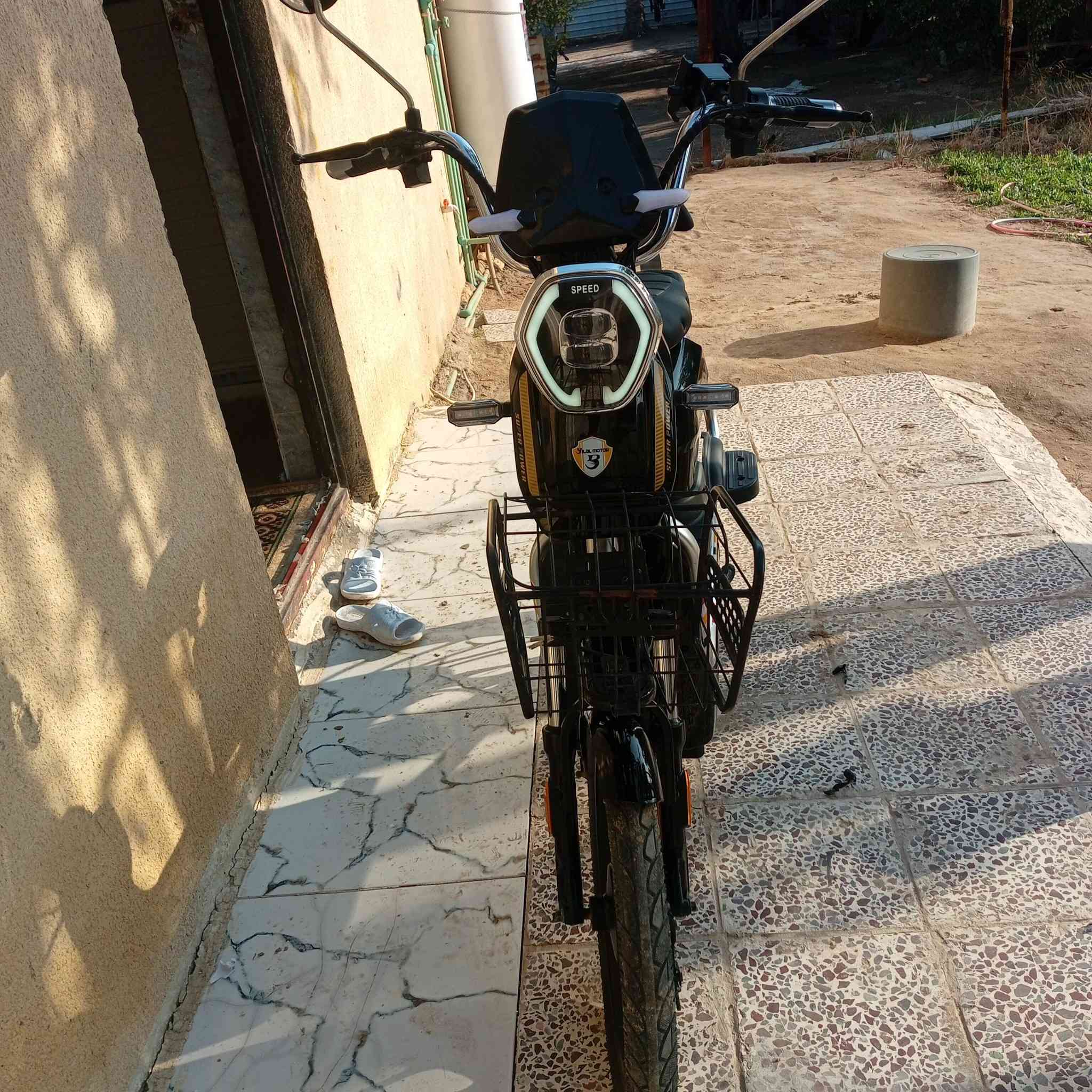 السلام عليكم باسكل شحن للبيع ست بطاريات الباسكل صارله شهر مستخدم بعده جديد مابي اي نقص السعر 550الف وبي مجال شويه مكاني كربلاء الحسينيه
***********
