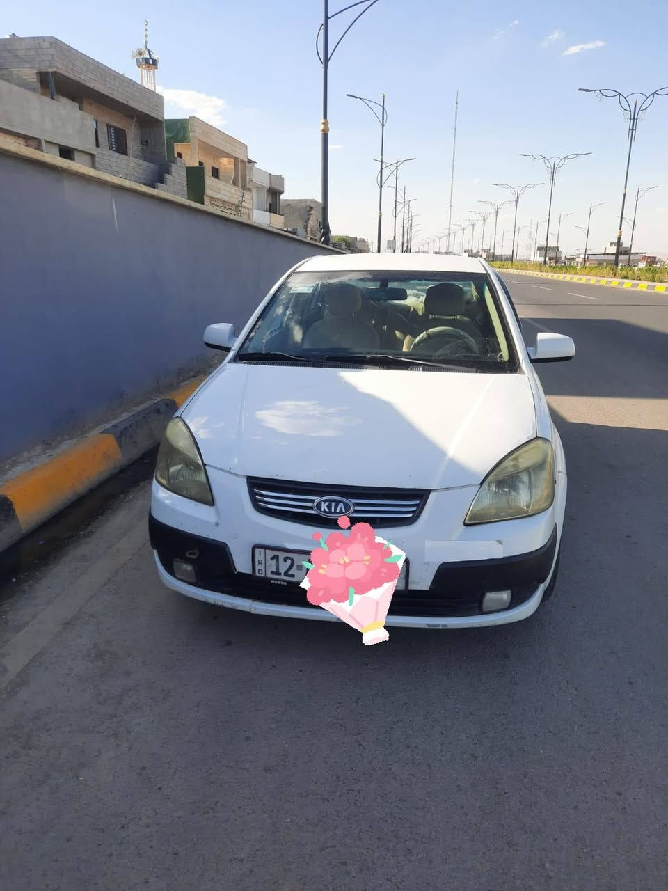 كيا ريو موديل2007 رقم نينوى دولي بسمي شرط التحويل
مكينة16 گير اتوماتيك
مكينة وگير مال گصة
قفل مركزي جامات كهرب شاشه وكامره دواره
بيها صبغ بالسقف ودائر الخلف اليمين 
التواصل عالرقم فقط مكلف بالنشر السعر 82 
***********
