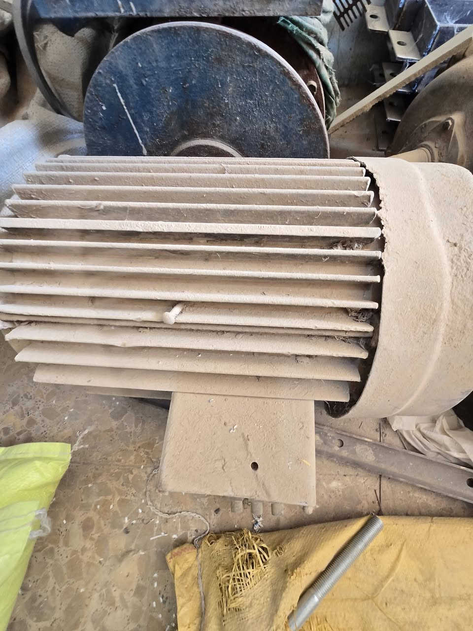 ماطور كهربائي 10حصان صناعي ماطور 7ونص بلغاري ماطور بانزين 4x4 جنريتر 7ونص كي في  او تزرون موقعنا النجف الاشرف _ الحيره
***********
ماطور كهربائي 10حصان صناعي ماطور 7ونص بلغاري ماطور بانزين 4x4 جنريتر 7ونص كي في  او تزرون موقعنا النجف الاشرف _ الحيره
