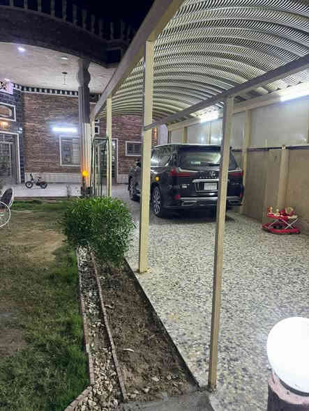 سلام عليكم 
دار للبيع طابو زراعي سند 25 في منطقة الدوانم مجاور الري مساحة الدار 500 م واجه 12 ونص  علمآ السند بسمي 
يرهم مراوس مع دار مساحه 100 م او اقل في السيديه 
يحتوي الدار غرفتين وصاله كبيره وهول كبير ومطبخ حار وبارد 
***********
