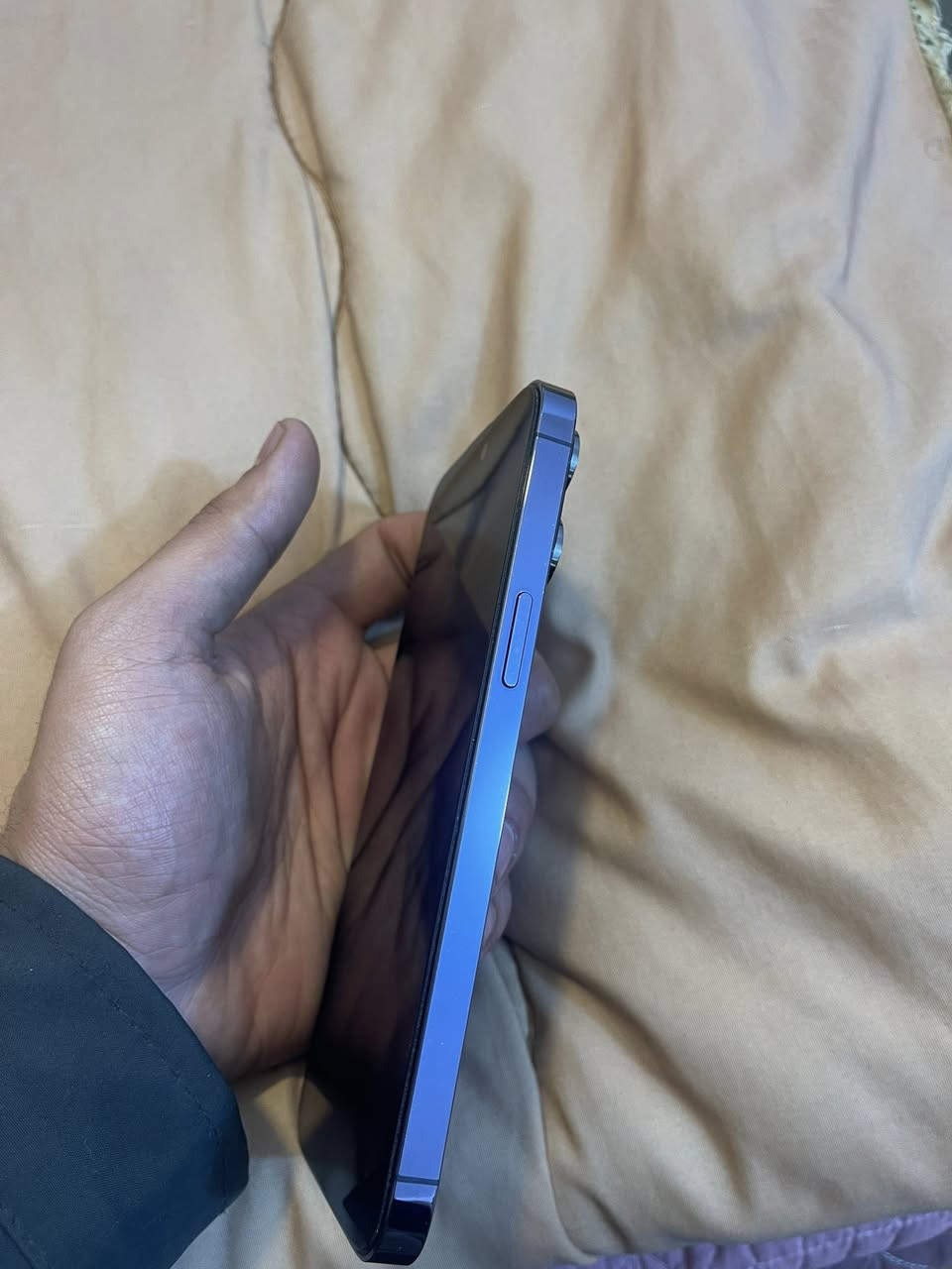 14 Pro Max
M نموذج 
Za نسخة 
بطاريه 79
90‎%‎ نضافة الشاصي 
سعر 800 وبي مجال 
مكاني نجف حي جامعه
واتساب 
***********
