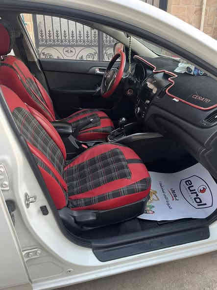 KIA سيراتو موديل 2011 مكينة 1600 
-رقم اربيل الجديد سنويه لل26 
-ماشية 192 حقيقي 
-گير 6 نمر  AT
-فتحه سقف 
-تبريد شاشه /تبريد ثلج خير من الله 
-شاشه اندرويد /كاميرا خلفيه 
-شفتات ستيرن رياضي  
-تحكم ستيرن جهتين 
-مري شفط كهرباء 
-اربعة دسك ABS ويل كب 17 المرغوب 
-حساسات خلفي بلادي 
-لايت زنون 
الادامه /تخم تاير جديد +الاسبير
باتري جديد 
صدر خلفي جديد /امامي نظيف
ادامه كامله عل محرك نوزلات بلكات من كلشي /عبوه فيت بم جديدة
دهن محرك اصلي /دهن مع فلتر الگير اصلي  
دسكات امامي خلفي جديد 
السياره بيها باب السائق والباب الخلفي جهة الراكب صبغ +تبديل بنيد اصلي +قبق جنطة اصلي أثر حادث 
تريد وكالة تريد تحويل موجود 
السعر 93 وبيها مجال للشراي 
تجي تشوفها وتدلل
مكانها بغداد حي اور 
***********
