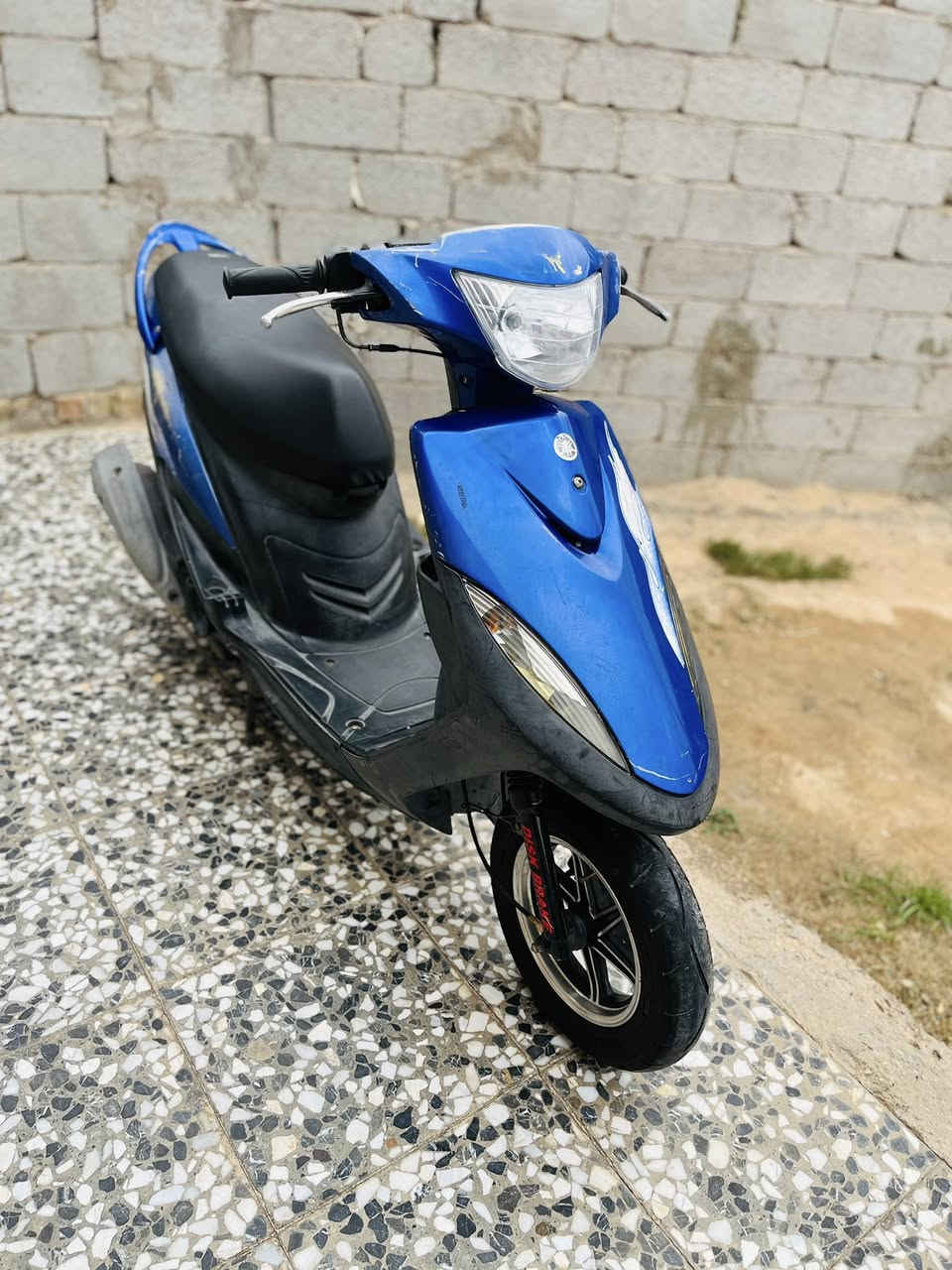 السلام عليكم للبيع للبيع

ماكس عدله رمبة جديده بل كارتون صار 4 اشهر نازله من الرمبة 

ختم واحد كلها من الطول للطول 

شلعه معدله تاكل الكاع 

بيها ويل نجمه اصلي مو تجاري  سعره 250 تريده وياها تريده ويلها البلادي 

تايرات جلاتين 

باتري البارحه بدلته 

الدراجه كلها بلاديه مكفوله من الطول للطول

بيها قطره اكسل  NSY

الدراجه بيها بس كابريتر تجاري الله شاهد البلاديه موجوده وكلشي ما بيها موجوده بس اني شديت تجاري نوعيه راقيه

سعر الدراجه بل ويل نجمه  1100

سعر الدراجه بويلها البلادي 900

مكاني طريق كربلاء نجف عمود 308 يعني بوابه النجف بل ضبط

للاستفسار ***********
