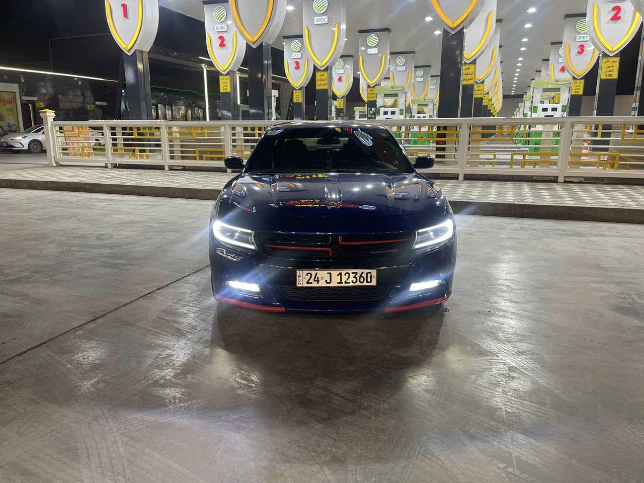 السلام عليكم الغوالي
رمضان كريم 

دوج جارجر  موديل 2020 وارد امريكي حادث موضح بلصور والسونار 

بابين فقط مبدلات نفس الون فقط بيها صبغ بلدوسه وداير الجاملغ الخلفي من الداخل مواصفات SXT

اعتياديه ماشيه 81 الف ميل رقم دهوك تحويل او كاله هزه وفحص ورقم وسنويه كله جديد لل 2027 السعر 200 وبيها مجال جدا بسيط مكان السياره بغداد الكريعات 

ملاحضه شباب السياره معنوبه مال ثلج واهل الاختصاص يعرفون شقصد للاستفسار ***********
