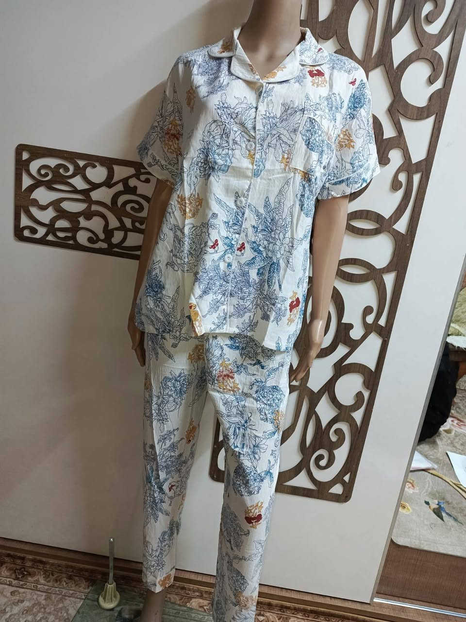 السلام عليكم تراكات نسائيه سعر التراك 8000 وعدنا خدمه توصيل


**إذا كنت صاحب هذا الإعلان وتريد حذفه لأي سبب، رجاءا أرسل رسالة إلى الدعم الفني**