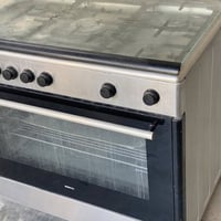 نضيفة • طباخ • مبردة
