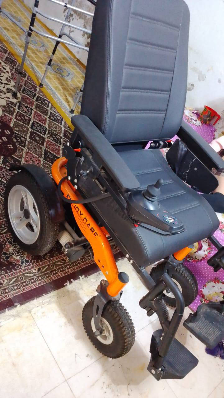 السلام عليكم عربانه شحن للبيع جديدة مستعمله كلش قليل للاستفسار الاتصال ع رقم ***********
