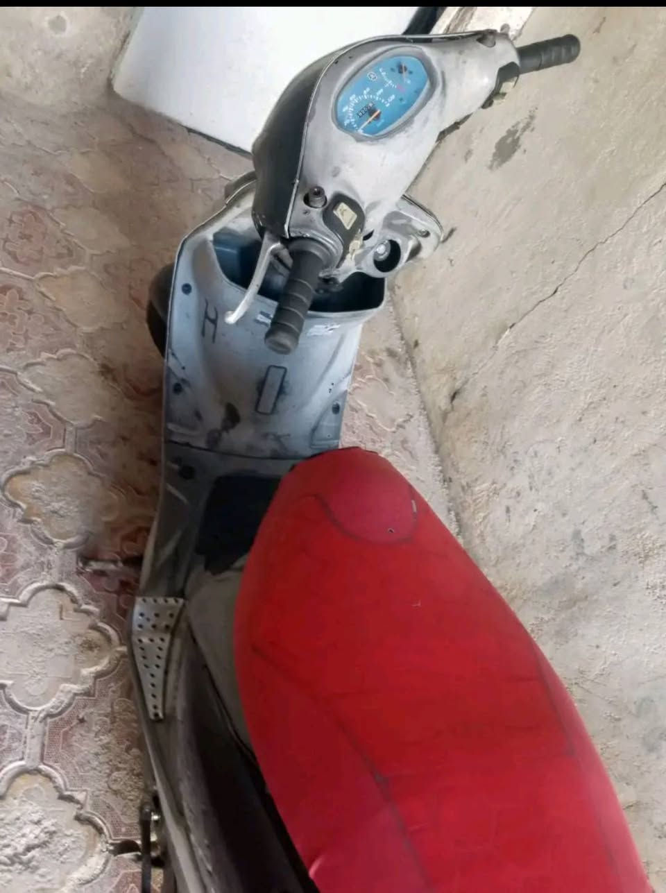 سعر 300     ‏‪***********‬‏
