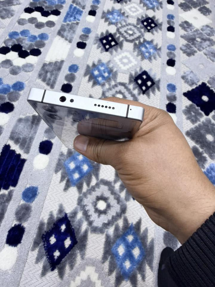 ريد ماجك 10 برو ذ 512 نضافه 100/100 
السعر 800 
***********
