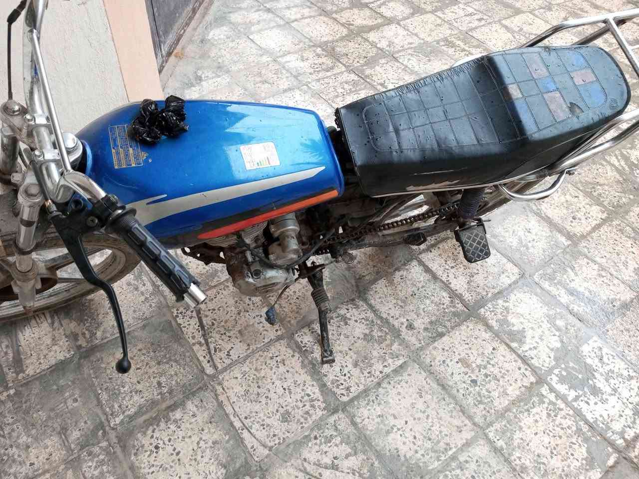 سلام عليكم دراجة البيع سيفان اتوقع موديل 2022السعر 200الف وبيه مجال بسيط


**إذا كنت صاحب هذا الإعلان وتريد حذفه لأي سبب، رجاءا أرسل رسالة إلى الدعم الفني**