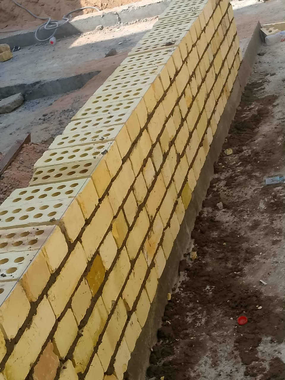 كادر بناء مصري شغل درجه اولى استلام مهندس واسعار مناسبه طابوق او بلوك والتزام بالمواعيد ***********
