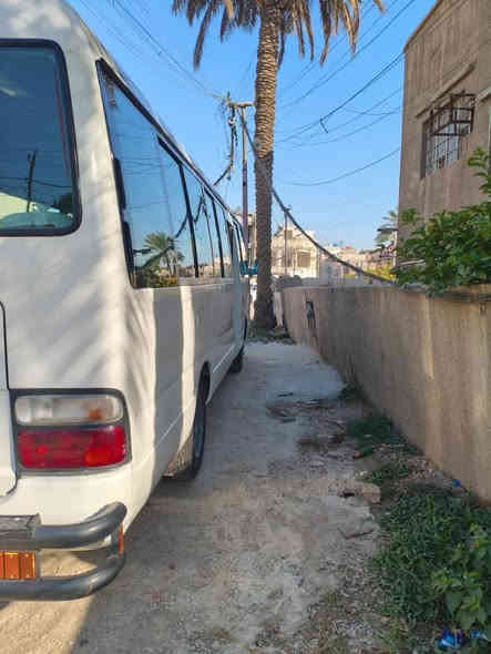 السلام عليكم كوستر موديل ١٦ دخول جديد سياره مكينه كير اكسل كفال سياره تخم تاير جديد تلابيسات سفرايات سياره كمل مكمل مصبوغ من الجام وجوه سياره بسه عدل مابيه ترويج السعر ٢٩٥ وبيه مجال بسيط رقم الهاتف ***********
