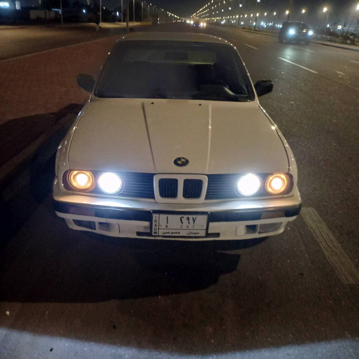 بي ام جديده كير ومكينه بلاديات و مديل 1988 سياره جديده و كهربائيات شغاله وكير عادي مكينه اربع سلندر دواخل سياره نظيفه سنويه 28 مشروع وطني رقم الواتساب *********** الزبير, البصرة
