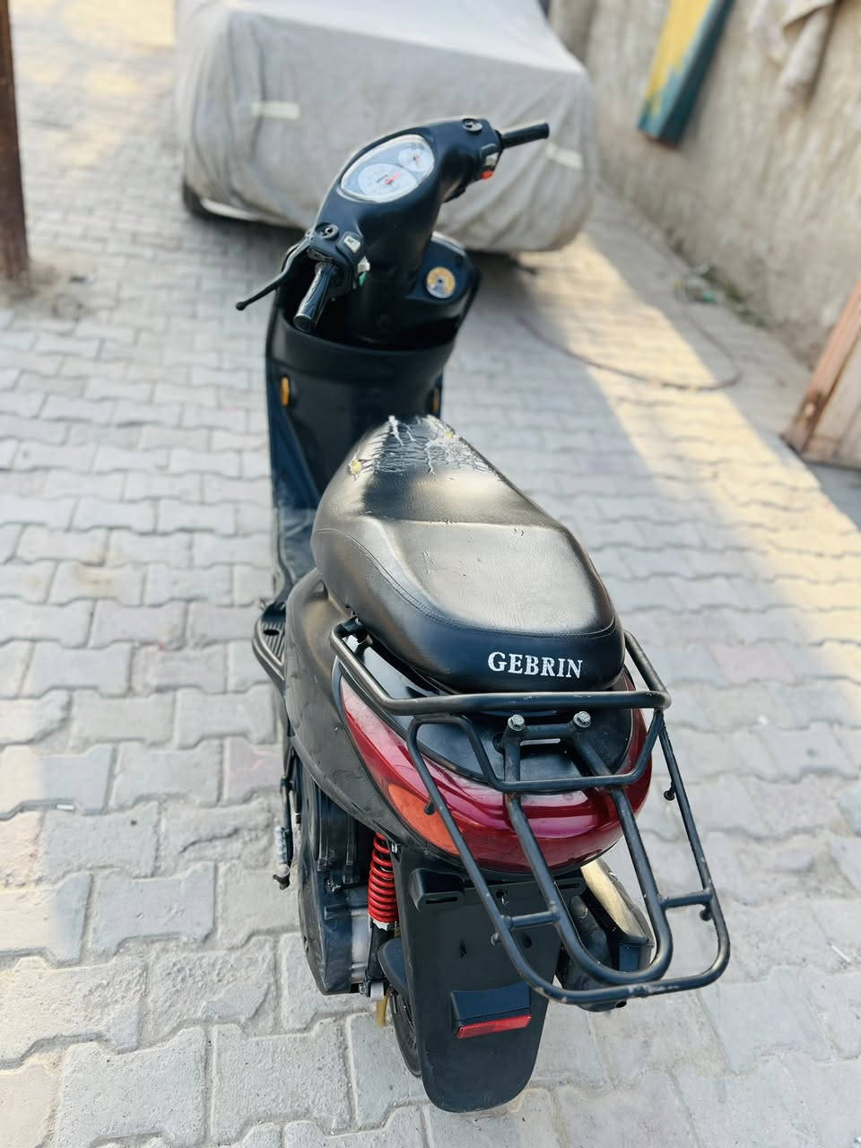 بريز نضيفه مكنيه مبدله بوشه وبستم قبل اقل شهرين بيه عواج بل ماشه فقط وعوزه باتري سعر300وبيه مجال كربلاء تحدي قرب مستشفى الحجه ***********
