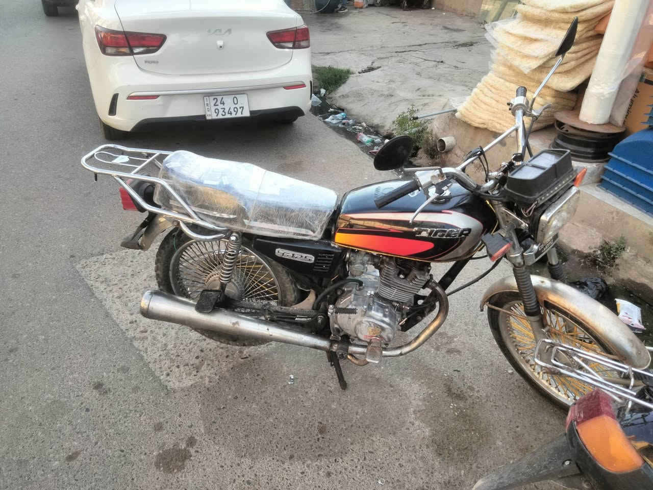 ماطور تايگر للبيع 
اربع نمر نشاط خير من الله 
لايت عالي ناصي گيج سرعة والرون شغال
كشن رياضي محرك نضيف معمر بستن وولفات انتنيس
كوبلنات وزنجيل جديد كابريتر جديد 
نواقص بس الاشاير ينرادلهم ربط وهورن اما الباقي جديد
التواصل خاص
المكان الموصل قرب مطعم ابو جنة
السعر 500 وبي مجال للطيبين


**إذا كنت صاحب هذا الإعلان وتريد حذفه لأي سبب، رجاءا أرسل رسالة إلى الدعم الفني**