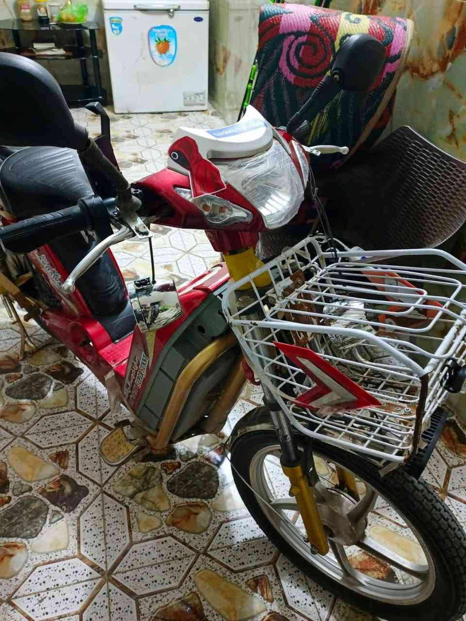 السلام عليكم
ماطور شحن للبيع استخدام قليل بعده نضيف
5 بطاريات عل فحص بعدهن جدد يقرن 10
السعر 400 وبيه مجال للشراي 
تواصل فيس متواجد واتصال رقم ***********
