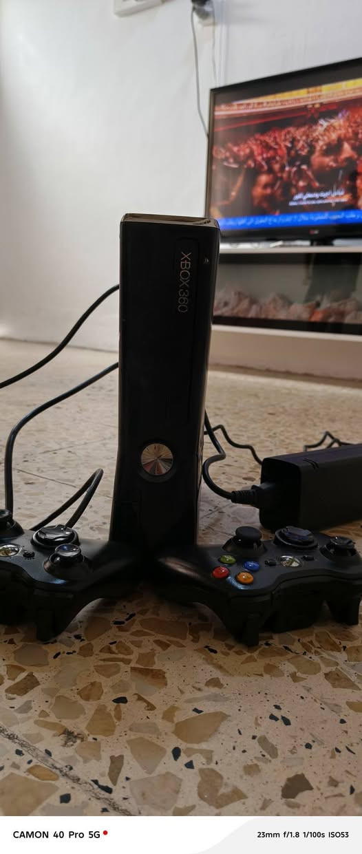 اكس بوكس 360 معه يدات اثنين  غراض كامله الجهاز حيل نضيف وبيه هواي لعبات السعر ١٢٠وبيه مجال حك الجيه العنوان كركوك شارع القدس الشراي يجي خاص 🌹


**إذا كنت صاحب هذا الإعلان وتريد حذفه لأي سبب، رجاءا أرسل رسالة إلى الدعم الفني**