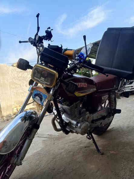 سلام عليكم دراجة ايراني موديل2024نسبة80ب100 دراجه جاهزه يعني كاملة يعني كبل تطلع بيهة لل شغلل ونقص بس ستان دراجة شاهد الله جديدة ما تعب الي ياخذها بل عافيه ع اليي ياخذهة مكاني بغداد الشعب السعر500وقابله لل تفاوظ الرقم ***********
