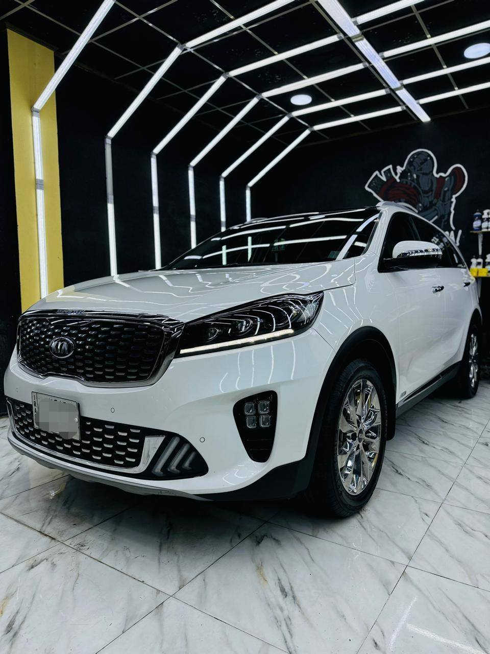 سورنتو رقم بغداد للبيع فقط
موديل ١٩ شكل ٢٠ سيارة فول الفول مواصفات ١ / ١ بانورما ويل كروم كشنات جلد امامي وخلفي تدفئة تبريد دفع رباعي فور ويل حساس امامي وخلفي وجانبي شاشة كبيرة كامرة داشكم تخم تاير جديد رقم انكليزي الجديد بأسمي تحويل ثاني سيارة جديدة بمعنى الكلمه مكفولة كفالة عامة ماشية ٦١ فقط
العنوان ديالى بعقويه
للأستفسار الاتصال على الرقم ***********
