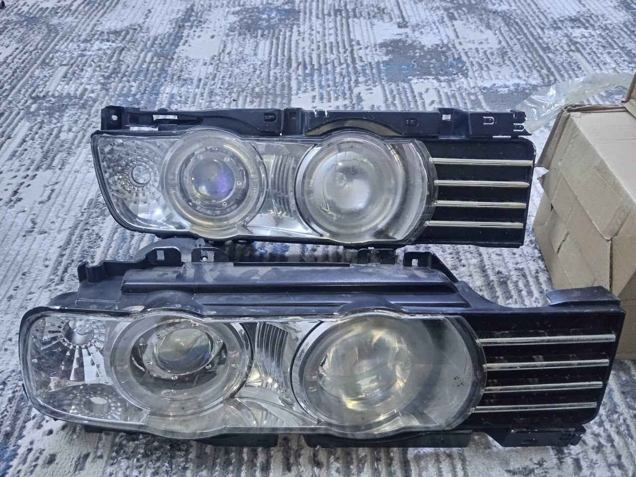 السلام عليكم من رخصت الادمن
توجد غراض BMW للبيع مكاني حديثه ليريد يتواصل على الخاص انطي السعر و على هذا الرقم ***********
