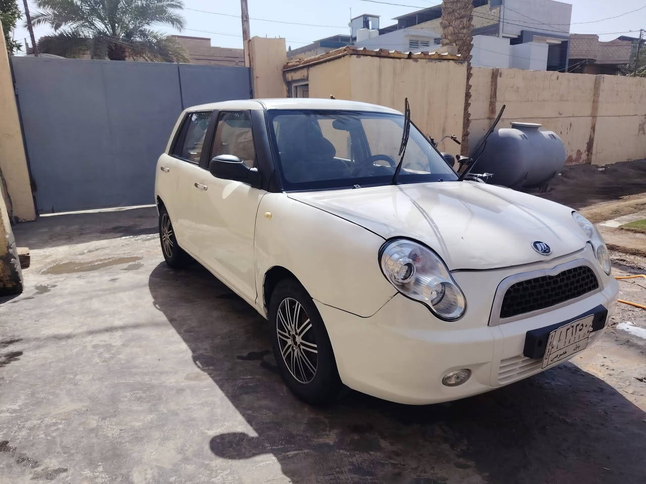 ليفان 320 للبيع
موديل ٢٠١٣
السياره جاهزه
مكان نجف
موبايل ***********
