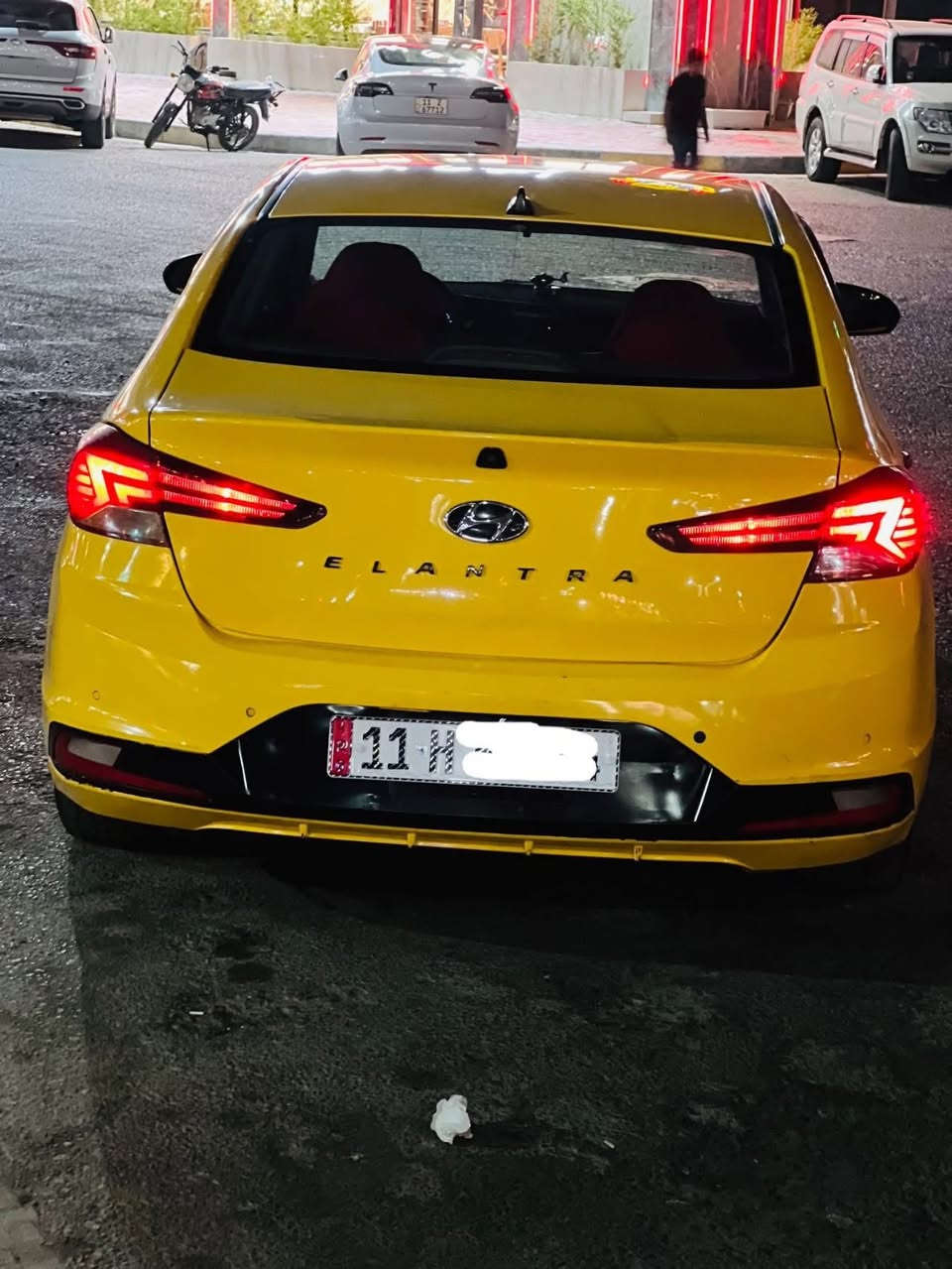 سلام عليكم.  الانترا.  موديل. ٢٠. مكينه. ألفين كير. ايتي بيهه جاملغ خلفي. بدون ارباك شاصي لغد. كفاله. سنويه بسمي. مراوس ب  بتكسي ٢١ أو ٢٢ أو ٢٣. أو بيع. ***********
