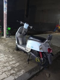 بوليس داخل رصاصي للبيع مختمه ويه المكينه كفاله عامه بلاد جديده للاستفس...