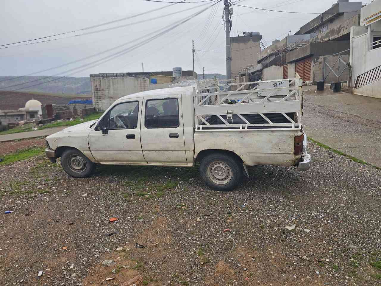 بيكاب 90بؤفرؤشتن 4كيره كيروو مه كينه و ئه كسل به شه رت 4تايه ى باشى له زيره كابريته ى نويه سه ياره كه جايزه قفلى 19كه لايه شوين كؤيه زم *********** جه مجه كه ى له كه ل نيه
