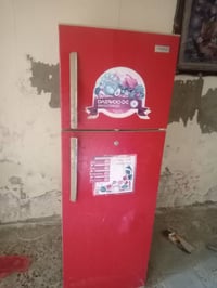 للبيع مكاني مدينه الصدر  السعر 150 07719414053 شغاله اي نقص مابيهه