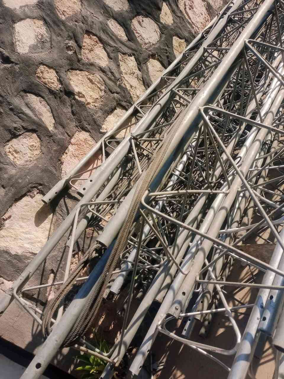 السلام عليكم 
***********.   ***********
متوفر حديد مستعمل 35كميات كرستا وعمل 👷 
مع كادر نصب وتوصيل جميع المحافضات 🛻🛻
