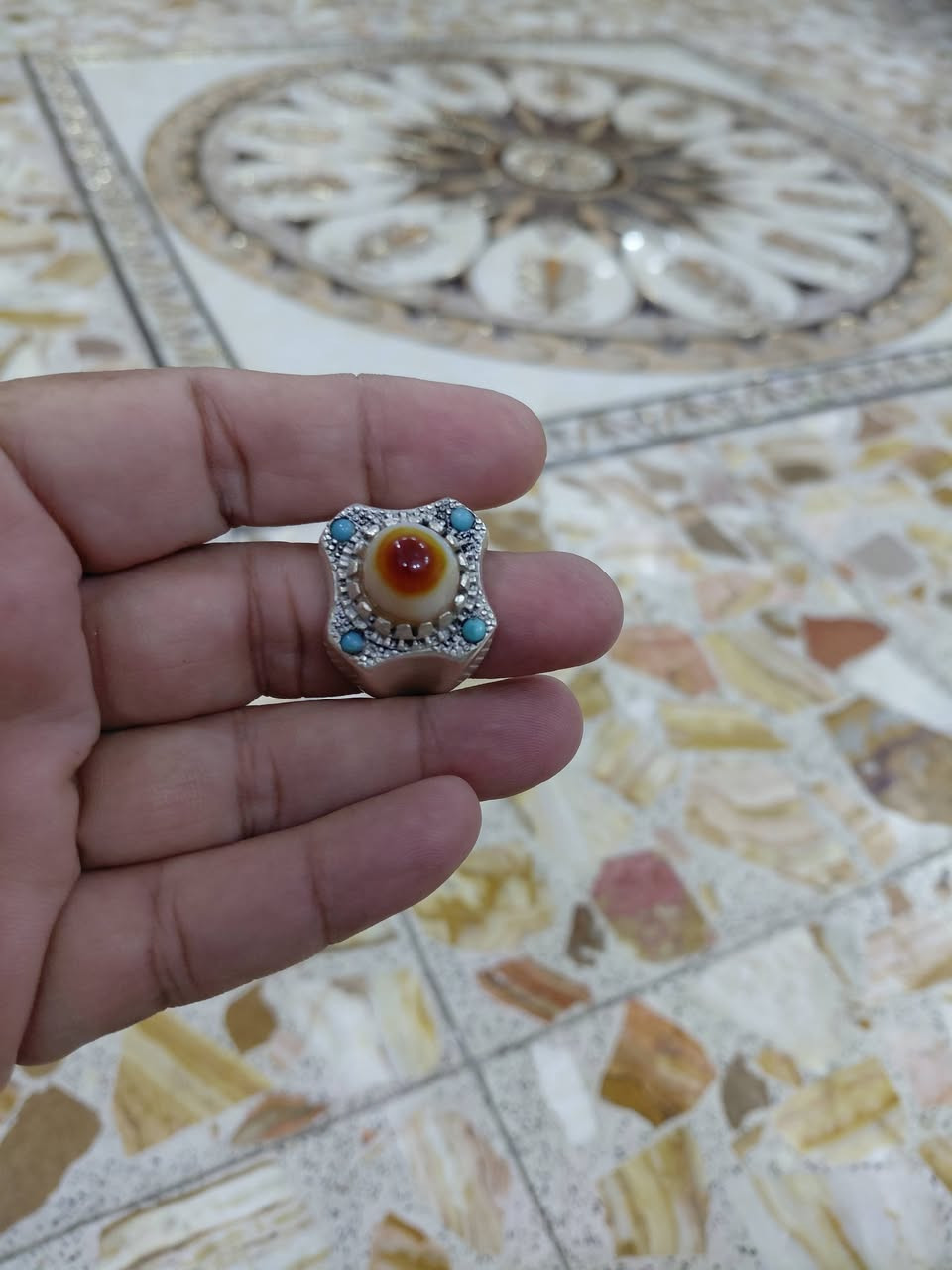 من رخصت الادمن محبس للبيع السعر ٦٥


**إذا كنت صاحب هذا الإعلان وتريد حذفه لأي سبب، رجاءا أرسل رسالة إلى الدعم الفني**