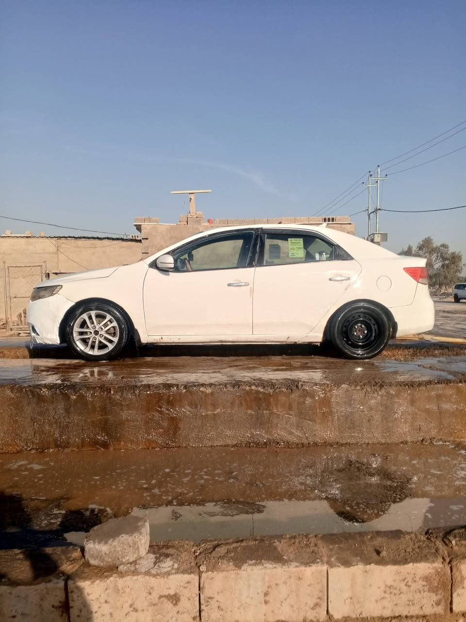 السلام عليكم كيا سيراتو للبيع موديل 2012 عنوان نجف شرط التحويل *********** السعر 68صبغ عام
