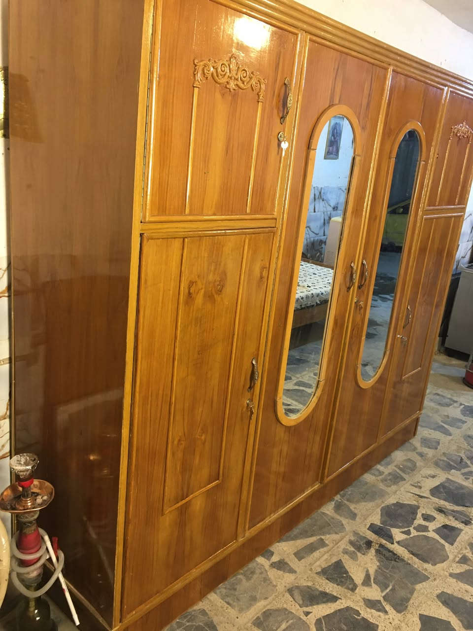 السلام عليكم كنتور اربع بيبان بعده جديد السعر 250 مكان حي الجهاد الرقم ***********
