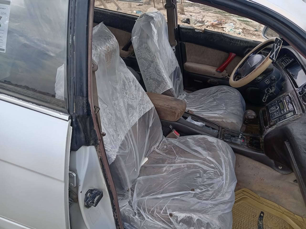 السلام عليكم بطه متصل للبيع موديل 1992 رقم بابل مكينه وكير ٢٥٠٠كفاله حداديه جديده تخم تاير تبريد ثلج سنويه ٢٨ بابل قضاء القاسم ***********
