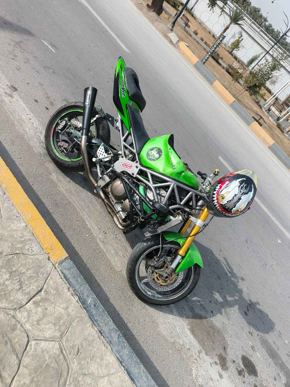 سلام عليكم للبيع دراجة كاوسكي Kawasaki 636 موديل 2004 بحالة جيدة 👍
الدراجة شغالة
المكينة ما مفتوحة أبداً
بيها صوت خفيف
عقل مبرمج
مركب عليها ويالة  2016
فجوج برمبو
صالنصة جديدة
زوج تايرات جديدة
مكاني: بغداد
السعر: 16 وبيها مجال للجادين فقط
اللي ناوي يتصل مباشرة أو واتساب:
📞 ***********
رجاءً اللي مو شراي لا يتفلسف بالتعليقات ولا يضيع وقتنا.
