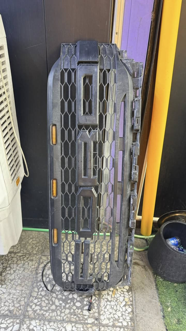 السلام عليكم 
عندي غراض f150 للبيع مستخدمات ماعده شريط لايت دعاميه جديد
١- الشباك بي ضرر خفيف بصف الاحرف 
٢ - اللايتات بيهن زرع لد متغير صفحة السايق نظيف الصفحة اليمنه بيها ضرر 
٣- شريط اللد مال دعامية جديد مال دعامية رابتر


**إذا كنت صاحب هذا الإعلان وتريد حذفه لأي سبب، رجاءا أرسل رسالة إلى الدعم الفني**